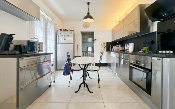 Maison à vendre    3 pièces • 98 m2 Lisle