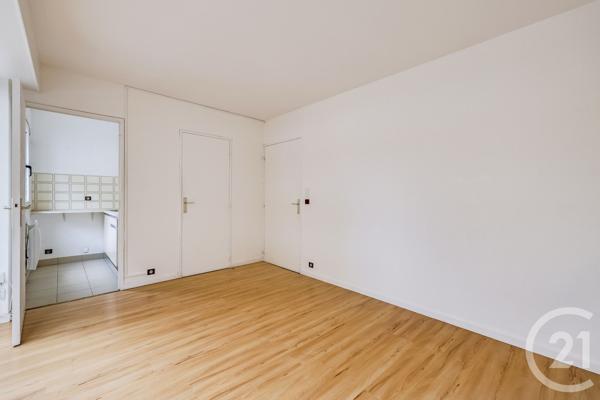 Appartement F1 à vendre  1 pièce - 25,63 m 2   PARIS  - 75015