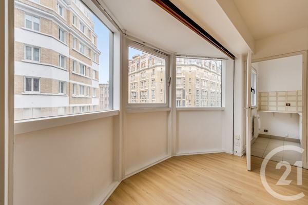 Appartement F1 à vendre  1 pièce - 25,63 m 2   PARIS  - 75015