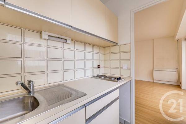 Appartement F1 à vendre  1 pièce - 25,63 m 2   PARIS  - 75015