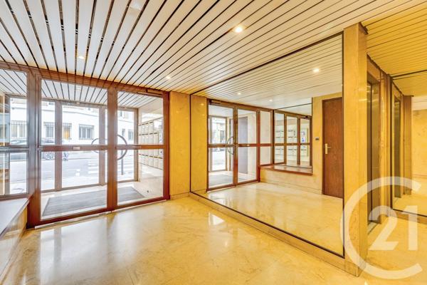 Appartement F1 à vendre  1 pièce - 25,63 m 2   PARIS  - 75015