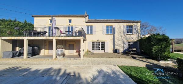 Propriété à Beaumontois-en-Périgord (24): maison 9p, 190 m2, gîte 94m2, local commercial+ piscine + terrain 9000 m2