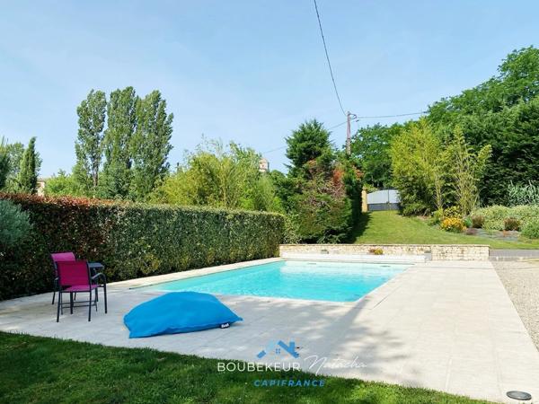 Propriété à Beaumontois-en-Périgord (24): maison 9p, 190 m2, gîte 94m2, local commercial+ piscine + terrain 9000 m2