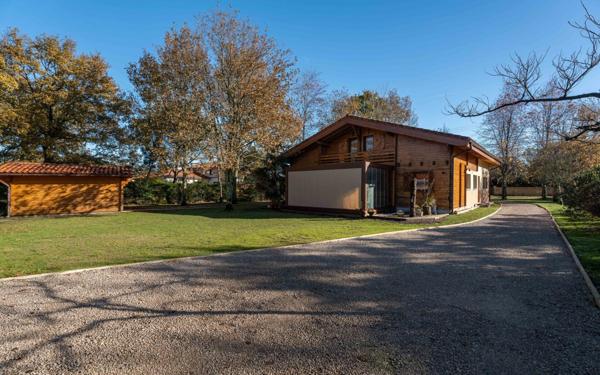 Maison à vendre    6 pièces •  Biscarrosse