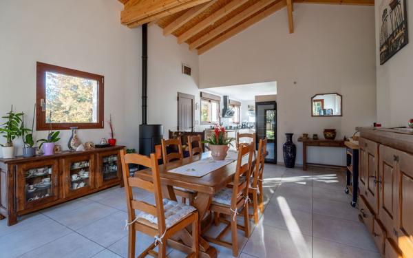 Maison à vendre    6 pièces •  Biscarrosse