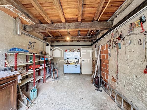 Maison en pierre 3 chambres avec jardin et garage