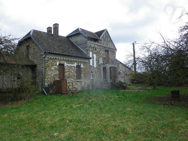 Maison individuelle située à MOISLAINS sur un terrain de 3.760 m²