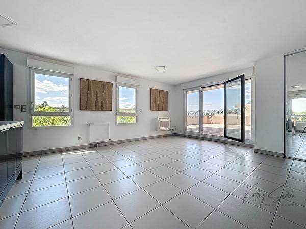 Appartement à vendre 3 pièces dernier étage MONTPELLIER (34)