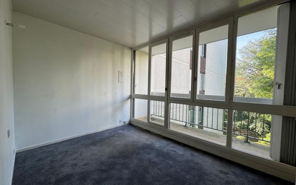 Appartement à vendre    4 pièces • 77 m2 Chelles