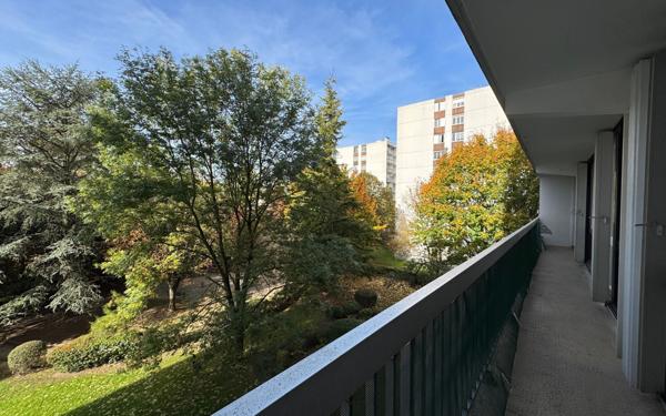 Appartement à vendre    4 pièces • 77 m2 Chelles