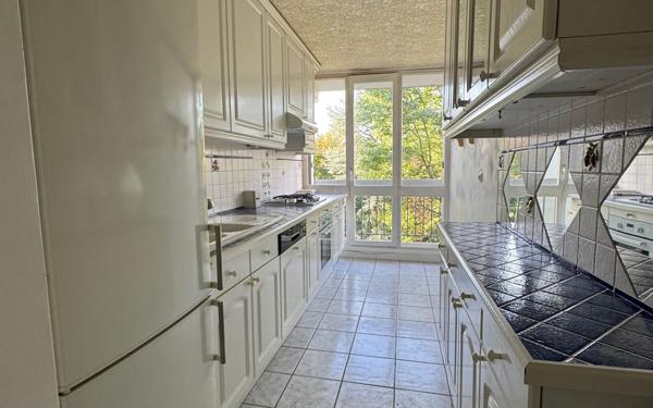 Appartement à vendre    4 pièces • 77 m2 Chelles