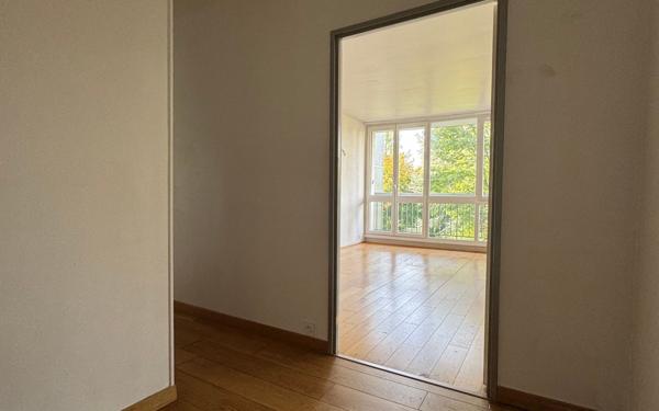 Appartement à vendre    4 pièces • 77 m2 Chelles