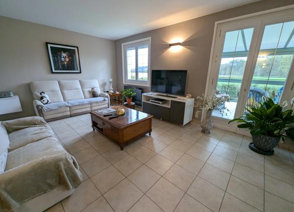 Maison à vendre 10 pièces PARAY LE MONIAL (71) / 6 chambres / terrain 3700m²