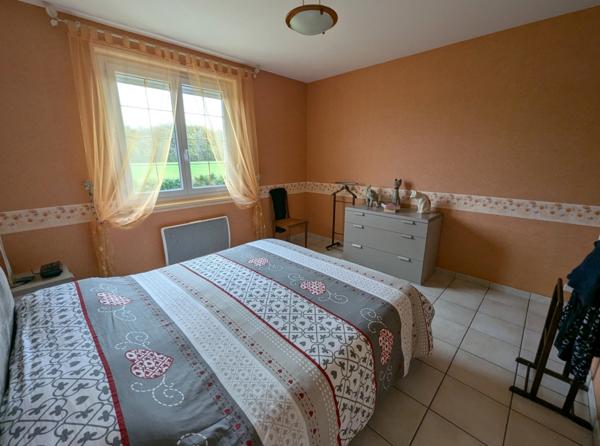 Maison à vendre 10 pièces PARAY LE MONIAL (71) / 6 chambres / terrain 3700m²