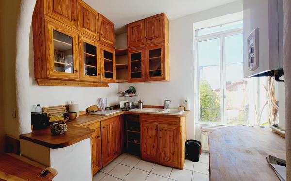 Appartement à vendre    3 pièces • 54 m2 Lyon 3