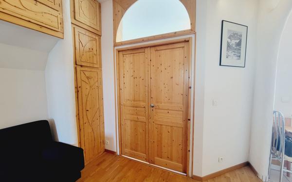 Appartement à vendre    3 pièces • 54 m2 Lyon 3