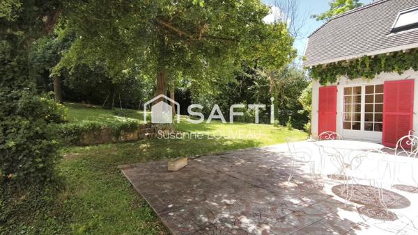 Une maison à part - à l'écart des regards