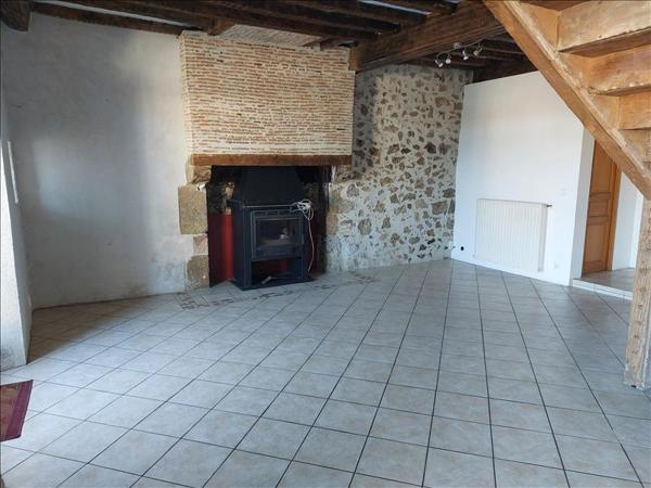 Maison à louer |  ROCHECHOUART |  4 pièces | 186 m²