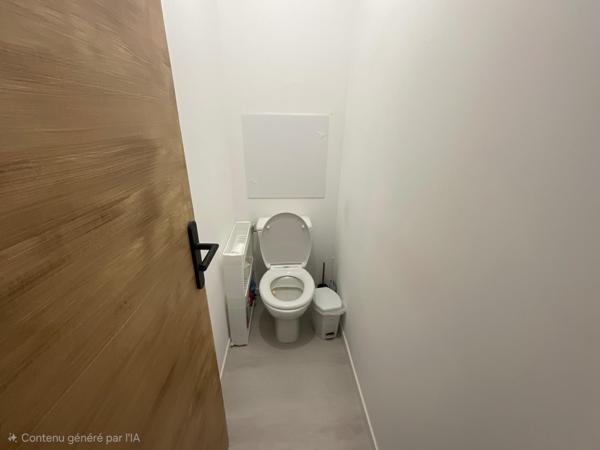 Très bonne maison de 2024, parfaite pour une famille. Dans une ville grandissante et un lotissement paisible.