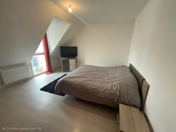 Très bonne maison de 2024, parfaite pour une famille. Dans une ville grandissante et un lotissement paisible.