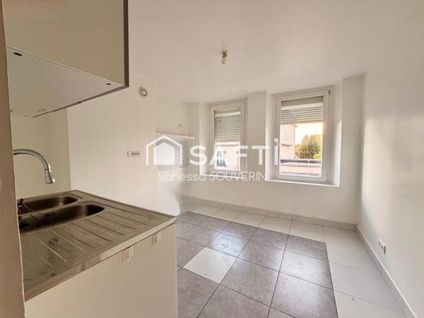 MAISON DIVISEE EN 2 LOGEMENTS AVEC JARDIN ET POTENTIEL A TRAINEL