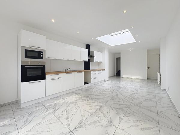 Maison 90 m²  5 pièces