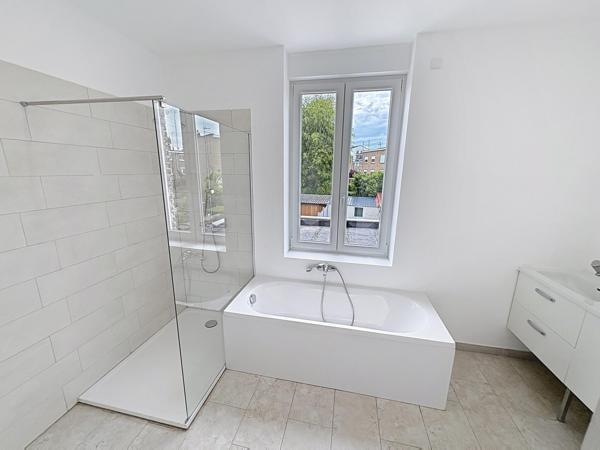 Maison 90 m²  5 pièces