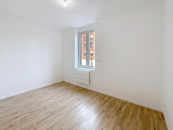 Maison 90 m²  5 pièces