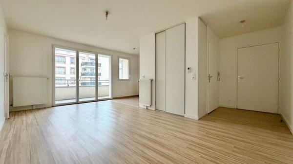 RESIDENCE RECENTE - TRES BON ETAT