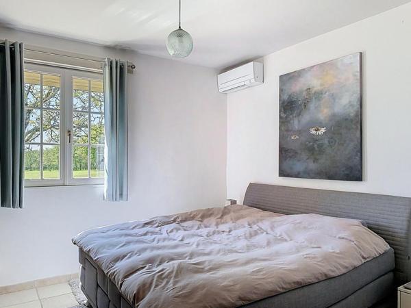 Belle maison en pierre sur 19 ha de terrain