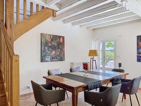 Belle maison en pierre sur 19 ha de terrain