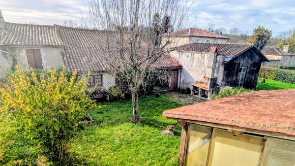 Maison à vendre 6 pièces CHERVES RICHEMONT (16)