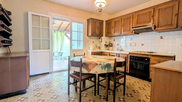 Maison à vendre 6 pièces CHERVES RICHEMONT (16)