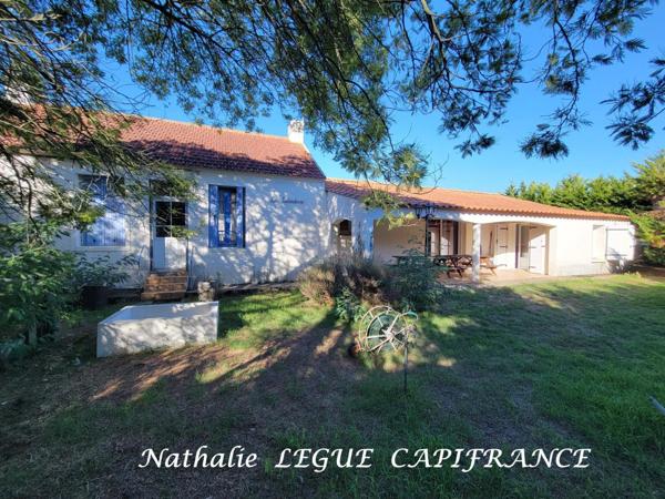 LA BARRE DE MONTS / FROMENTINE (85) proche île de NOIMOUTIER , VENDEE , Maison familiale à vendre 10 pièces 141 m² 5 chambres, 4 WC , 4 salles d'eau , puits,  850m² clos