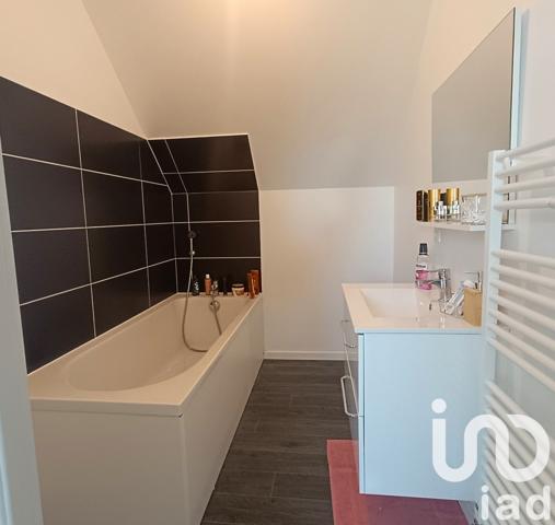 Maison 5 pièces de 108 m² à Octeville-sur-Mer (76930)