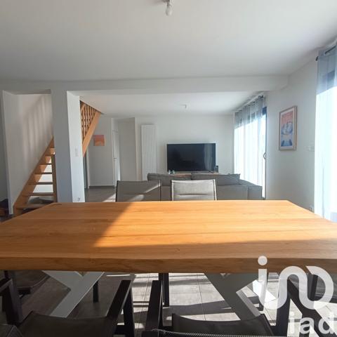 Maison 5 pièces de 108 m² à Octeville-sur-Mer (76930)