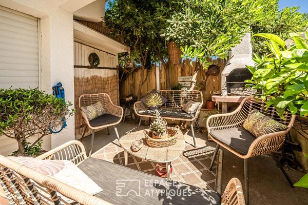 Propriété double sur la plage des Chalets : duplex panoramique et dépendance