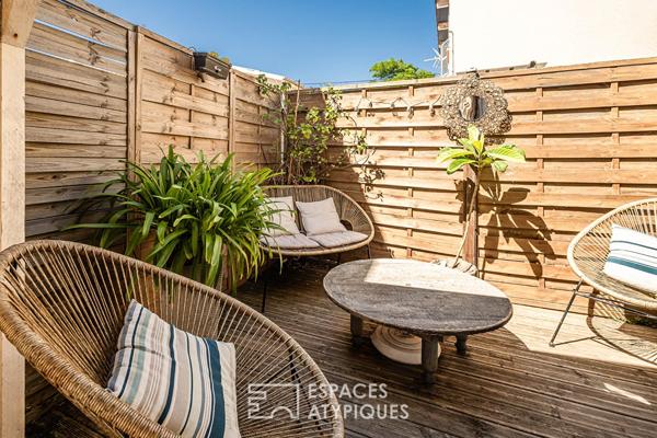 Propriété double sur la plage des Chalets : duplex panoramique et dépendance