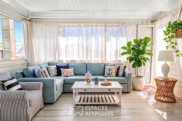Propriété double sur la plage des Chalets : duplex panoramique et dépendance