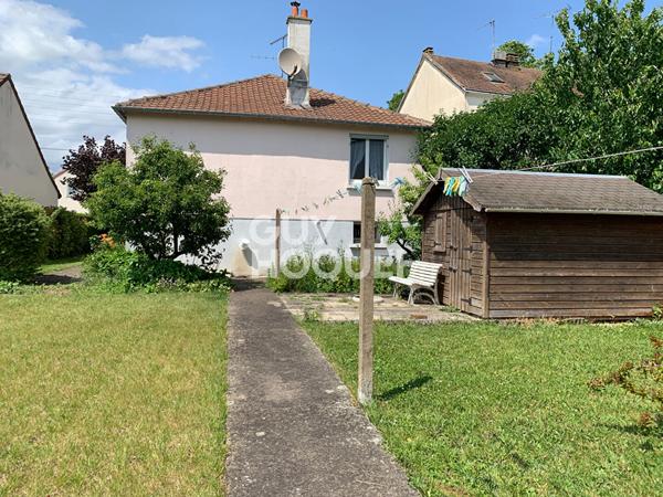 Charmante maison sur sous sol à CHATEAUDUN