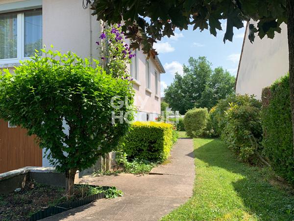 Charmante maison sur sous sol à CHATEAUDUN