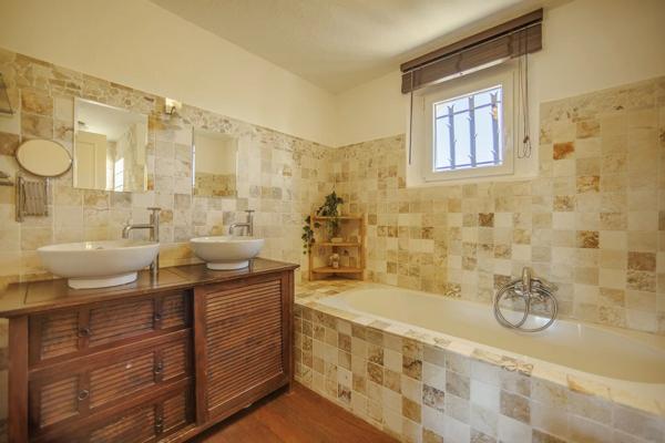 Charmante Villa avec des finitions haut de gamme à vendre au Rouret