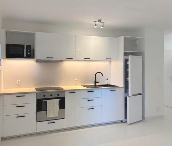 Entièrement rénové,  uniquement pour investisseur