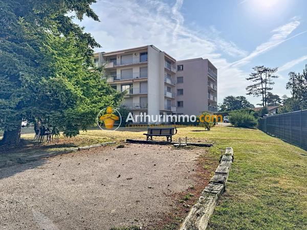 Vente                                                      Appartement
                        
                     4 pièces                      79 m2                     à La Verpillière