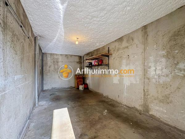 Vente                                                      Appartement
                        
                     4 pièces                      79 m2                     à La Verpillière