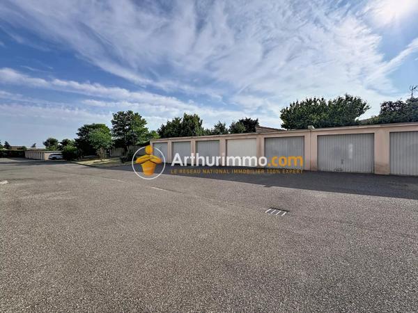 Vente                                                      Appartement
                        
                     4 pièces                      79 m2                     à La Verpillière
