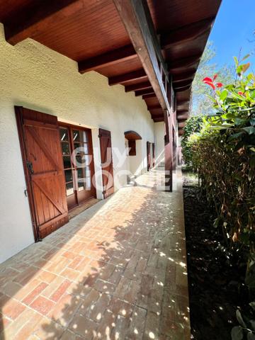 Coup de coeur assuré à Vielle-Saint-Girons ( 40560) - Maison d'environ 120m2 à deux pas du lac !