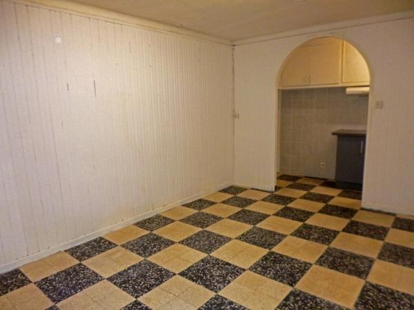 Dpt Pyrénées Orientales (66), à vendre maison P4 de 54 m² avec garage et balcon