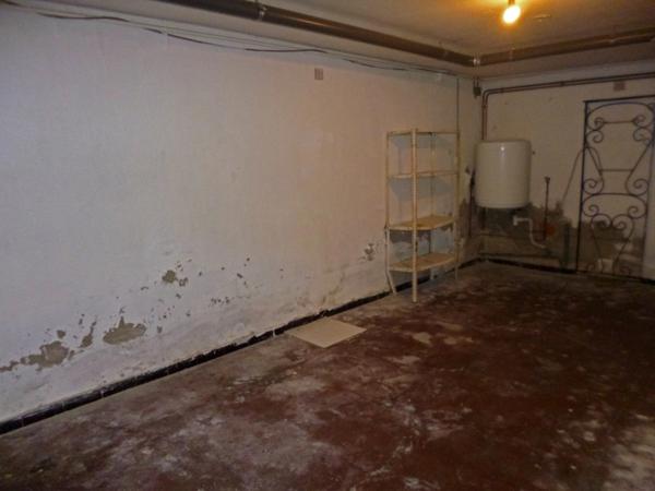 Dpt Pyrénées Orientales (66), à vendre maison P4 de 54 m² avec garage et balcon