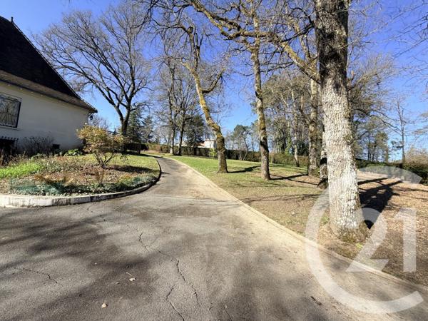 Maison à vendre  8 pièces - 215,50 m2 SANILHAC - 24